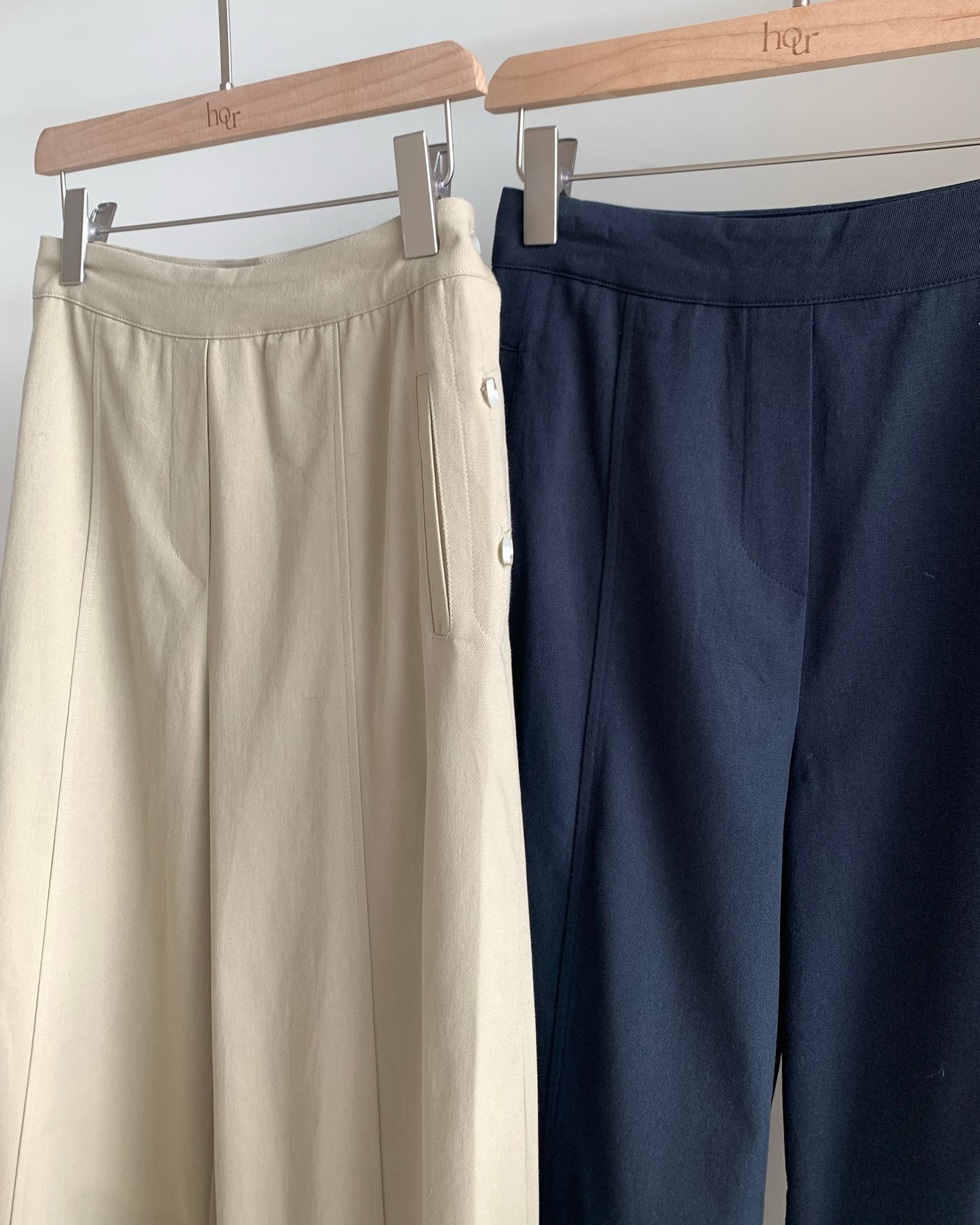 Side Adjust Cotton Pants