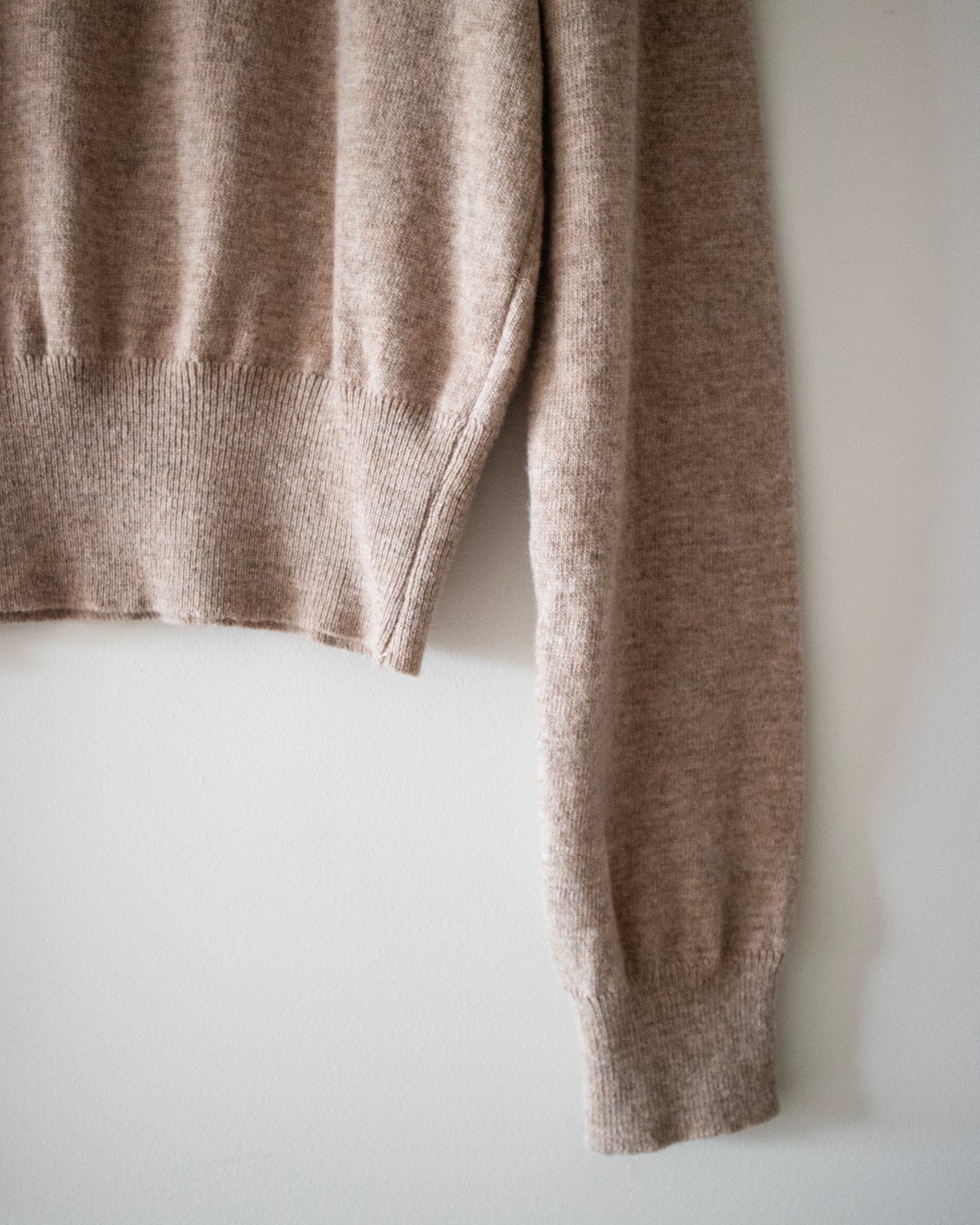 (Cashmere) Round Neckline Knit Sweater