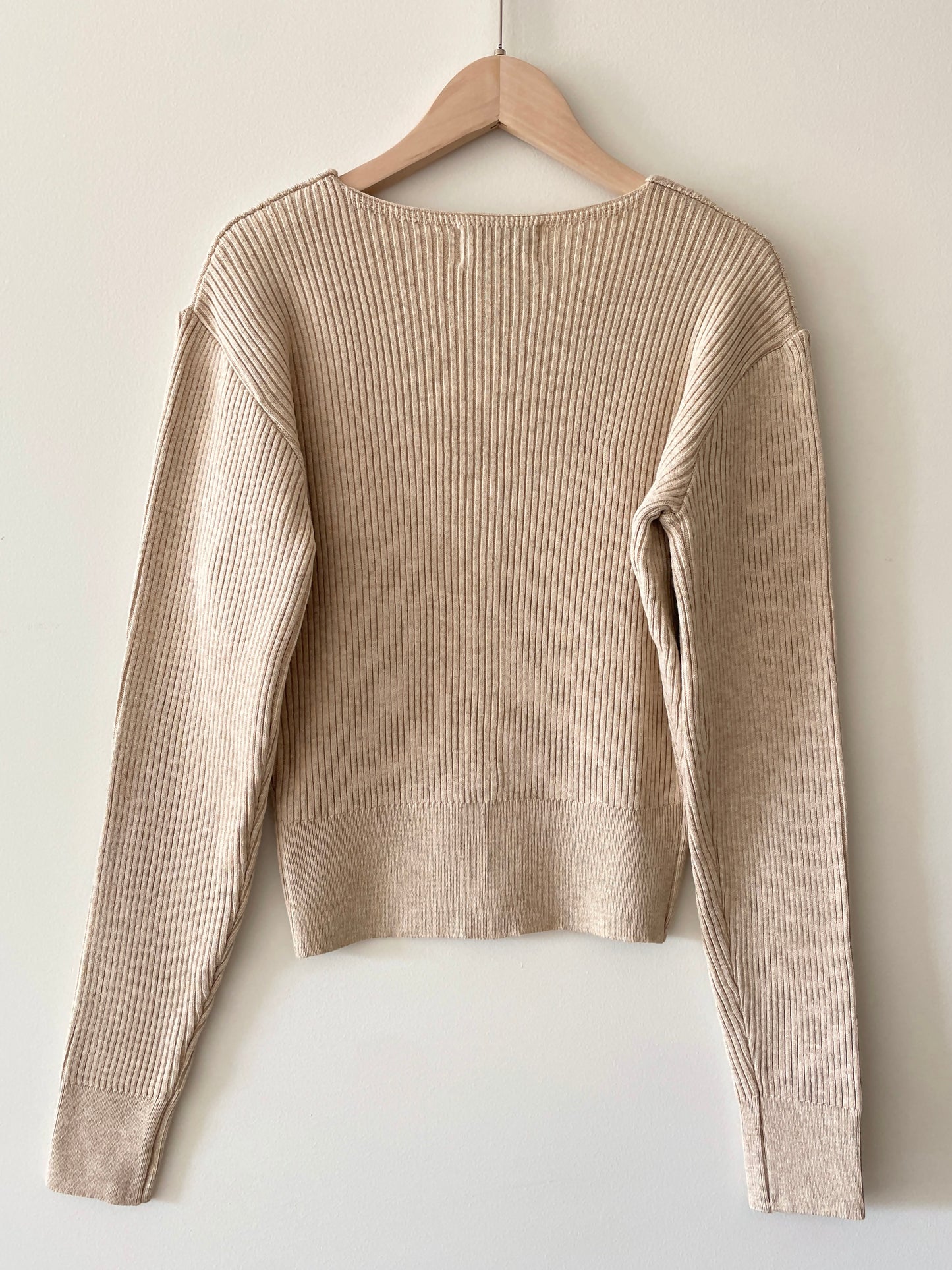 Soft V-neckline Cardigan