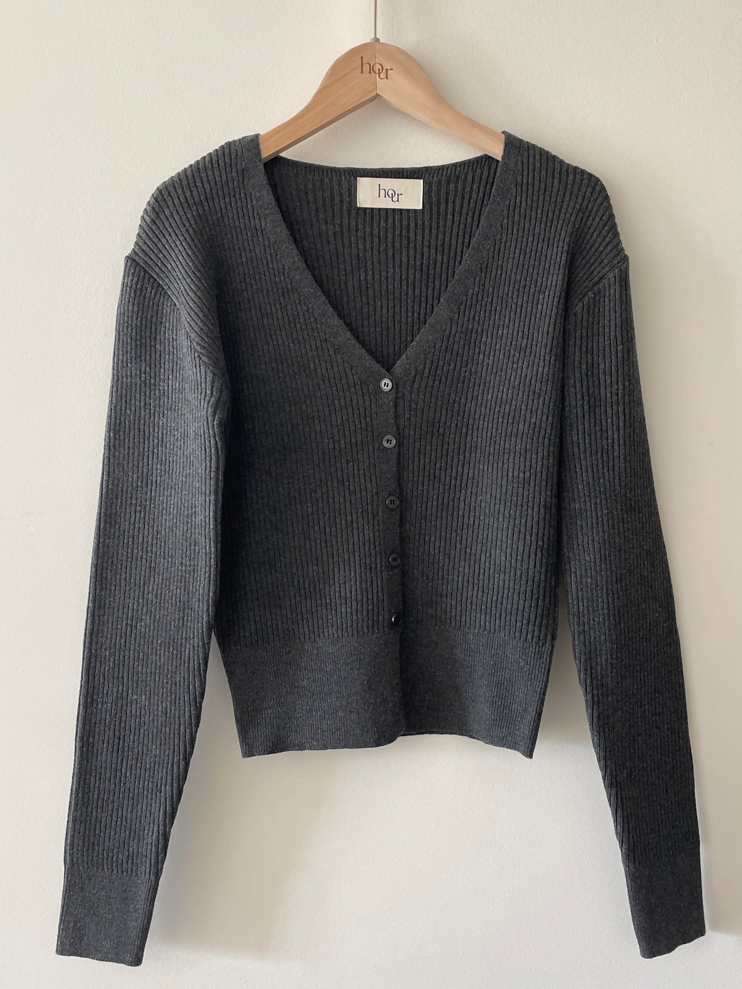 Soft V-neckline Cardigan