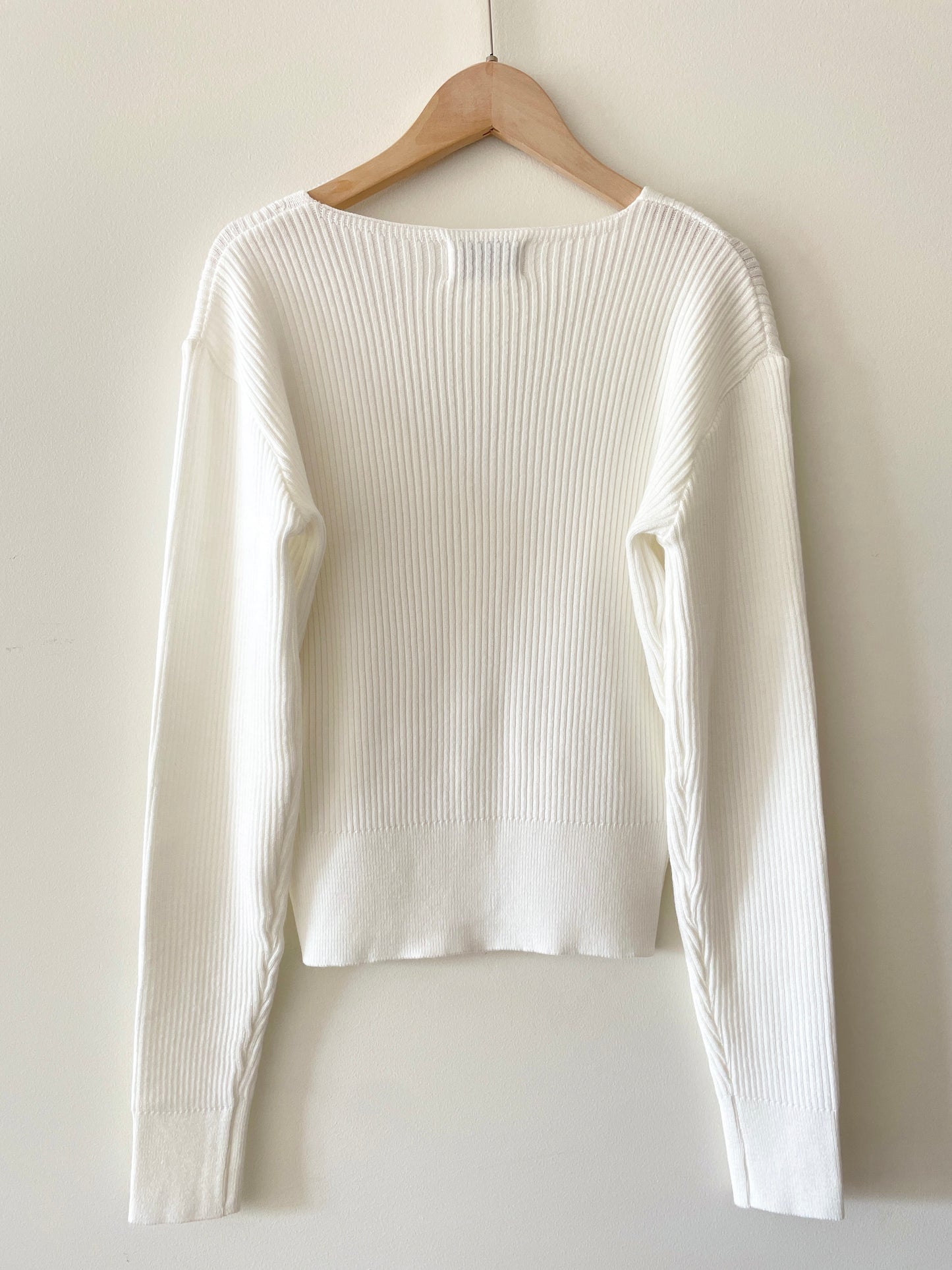 Soft V-neckline Cardigan