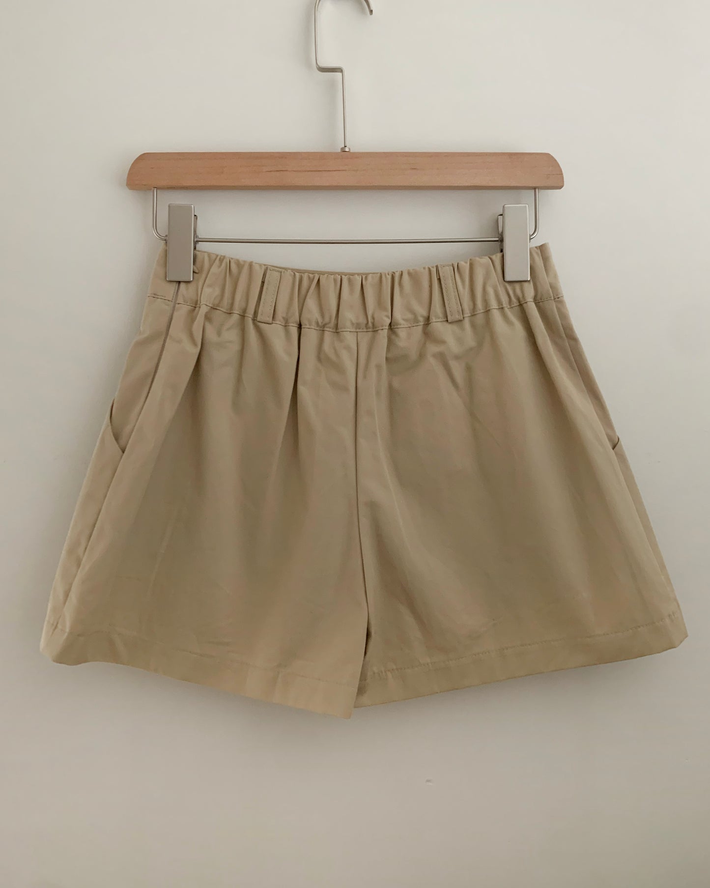 Low-raise Pleated Mini Skort (Banding)